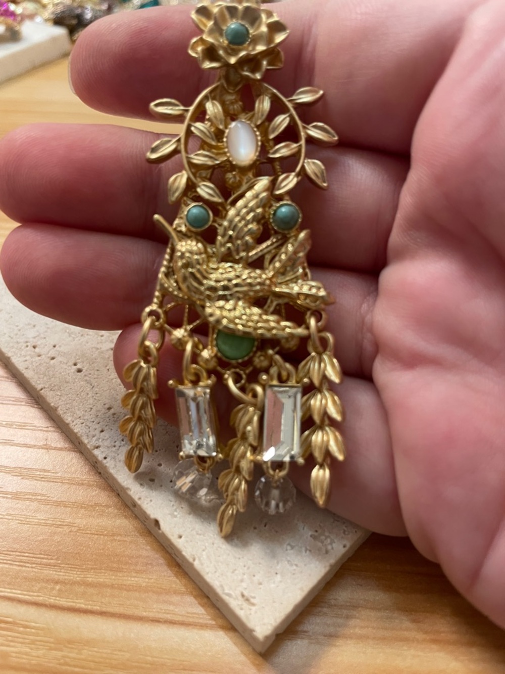 Ornate Bird Brooch Pendant Gold Green Cabochon Crystal Drop Statement Jewelry - Picture 4 of 6